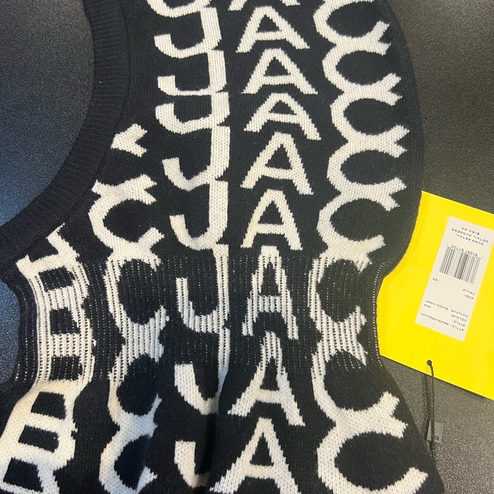 Marc Jacobs Monochrome Logo Knit Top